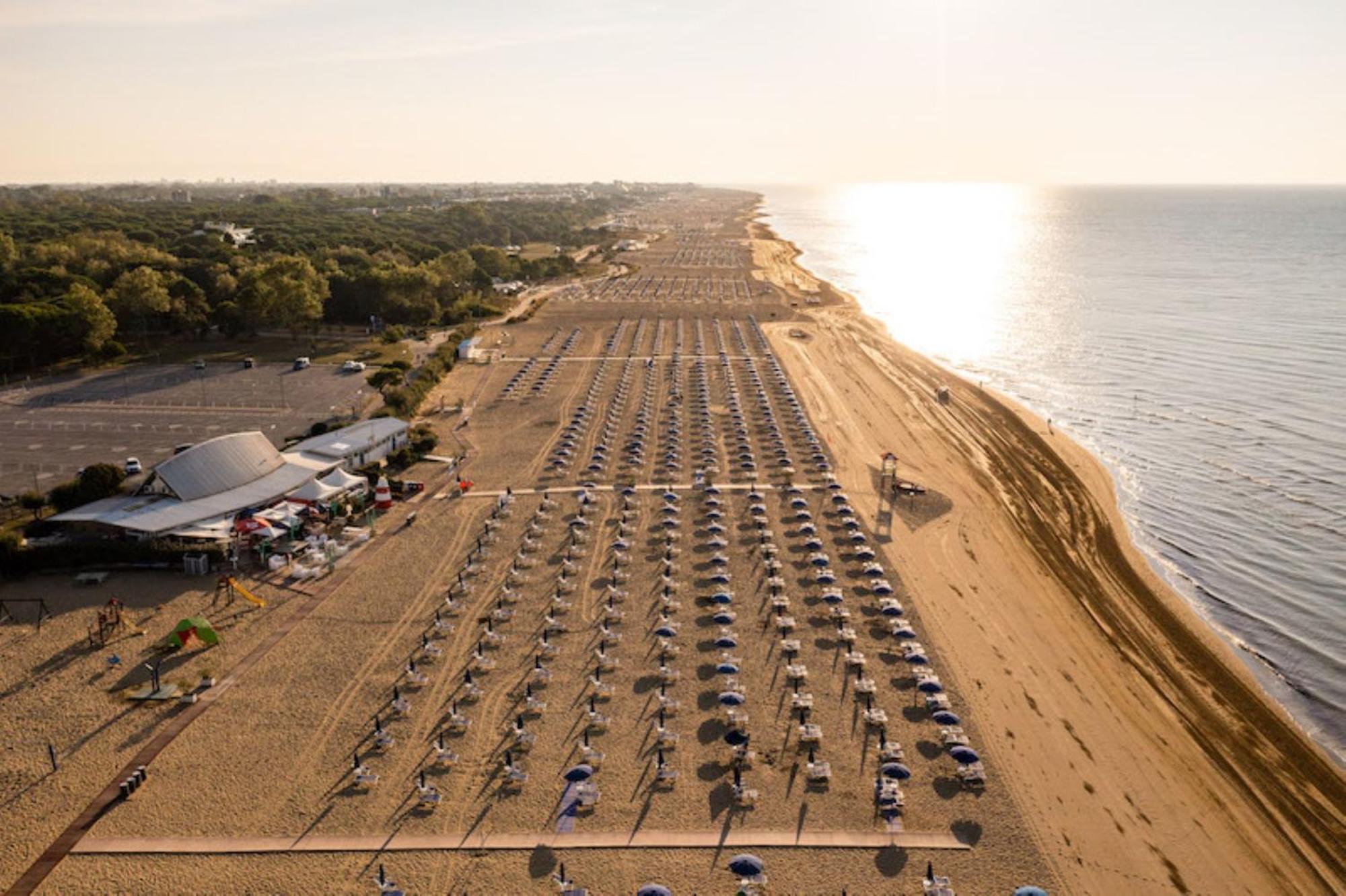 Lovely Peaceful Villa Near The Beach - Beahost Bibione Extérieur photo