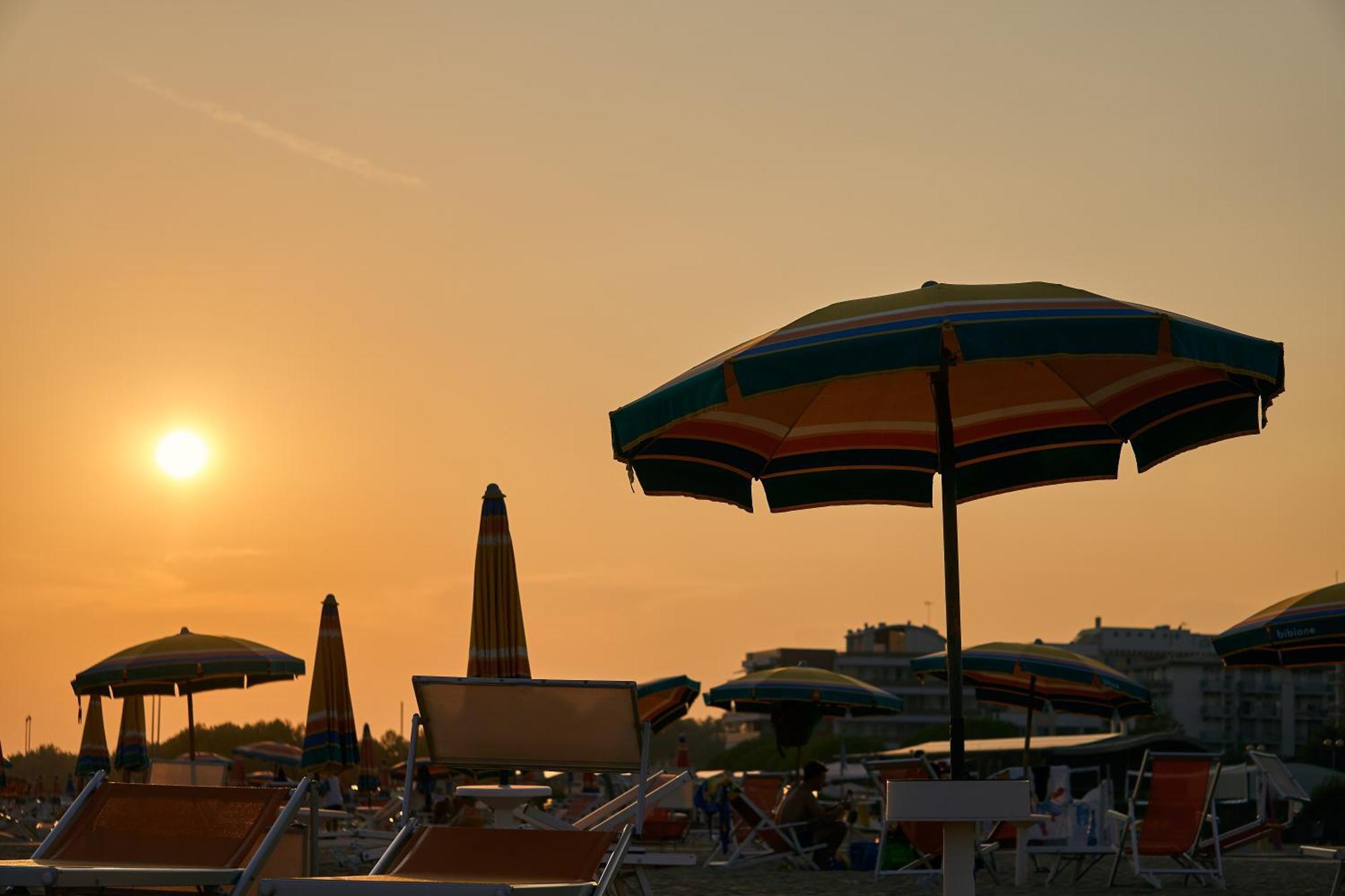 Lovely Peaceful Villa Near The Beach - Beahost Bibione Extérieur photo