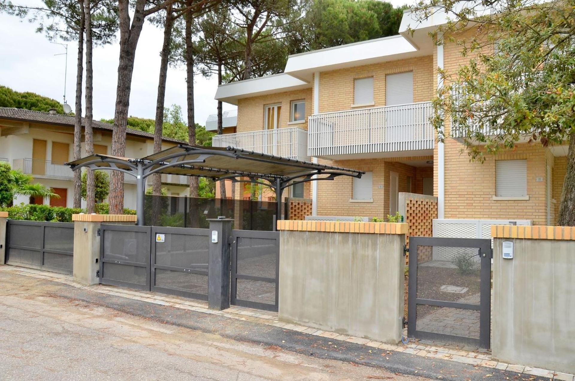 Lovely Peaceful Villa Near The Beach - Beahost Bibione Extérieur photo